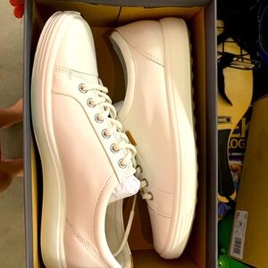 Comfortable, women, Ecco business casual sneaker/low top shoes